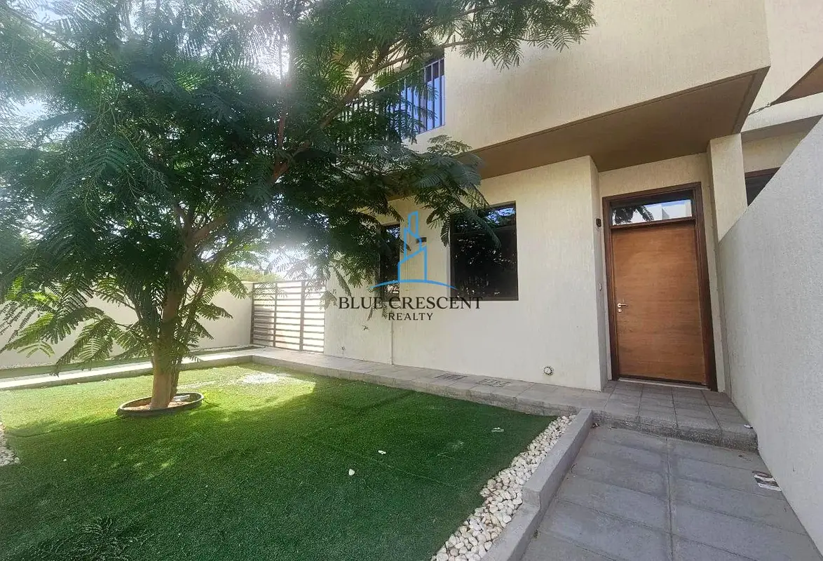 Strong Returns | Relaxed Living | Prime Address
