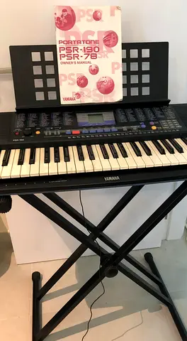 Yamaha PSR-190 - 61-key portable keyboard with Stand