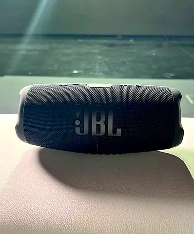 JBL Charge 5