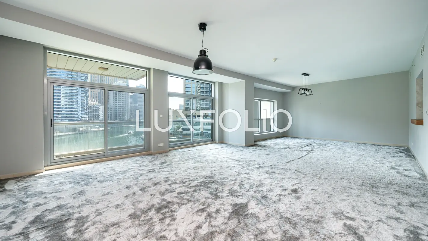 Elegant Villa in Park Island | Prime Dubai Marina Living