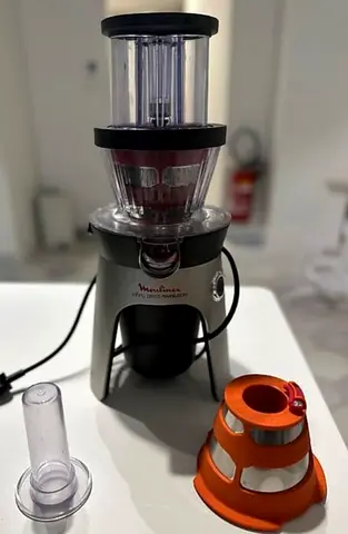 Moulinex Infiny Cold-Press Juicer - Lightly Used