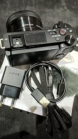 Sony Zv-E10 mirrorless camera