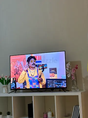 Ikon 43 inch smart google tv. Just unboxed