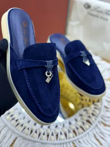 Loro paina woman slipper