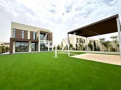 Luxury 4BR Villa | Massive Plot | Elite Island Community