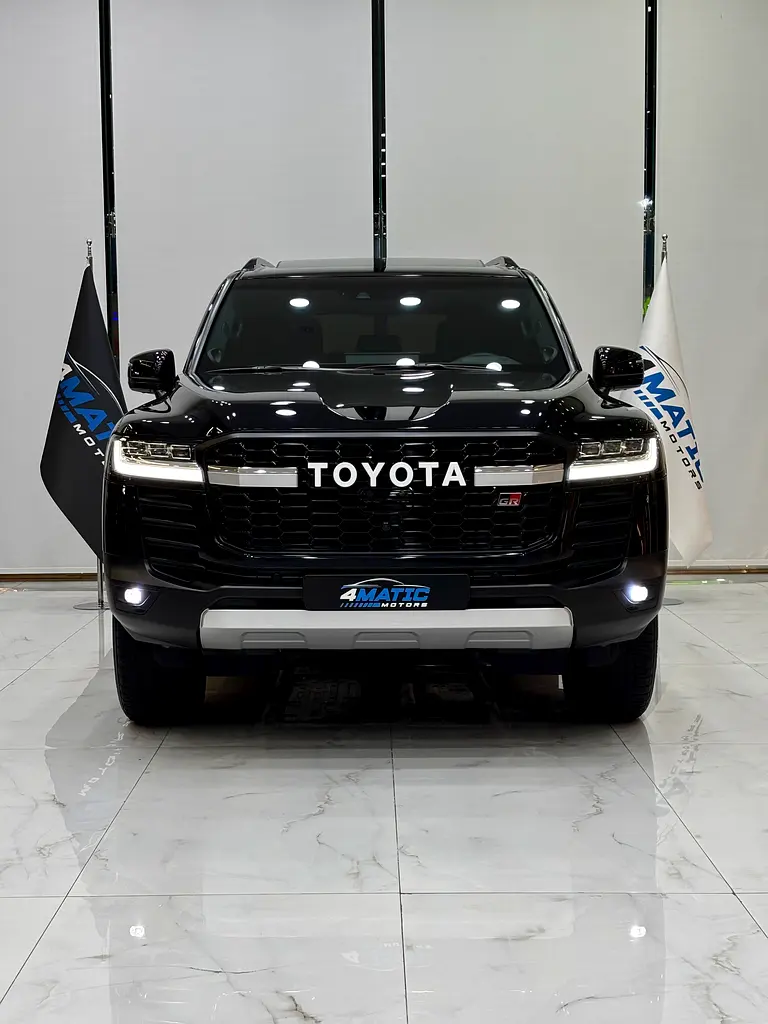Toyota Land Cruiser 2024 — photo 1 of 15