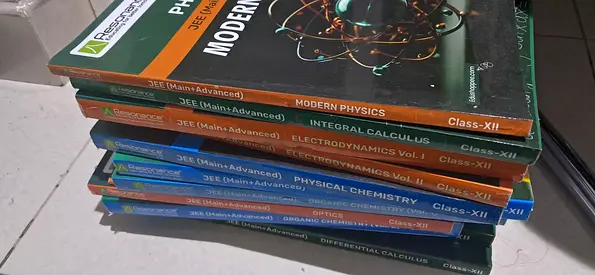 Resonance class 12 jee coaching material physics chemistry maths