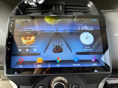 10-inch Android touchscreen car head unit with GPS, Bluetooth and radio inbuilt with reverse camera