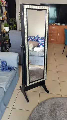 Full-length standing mirror with built-in jewelry cabinet (black)