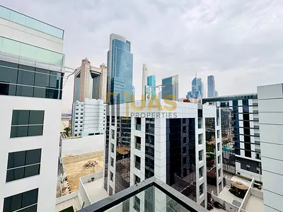 Luxury 2 Bedroom Apartment with Stunning City View