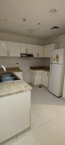 Executive BACHILER bedspace awailble near Marhaba mall ras al khor