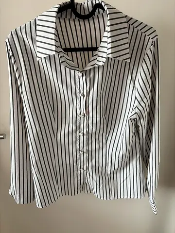White  Black Striped Long-Sleeve Womens Blouse - Excellent Condition