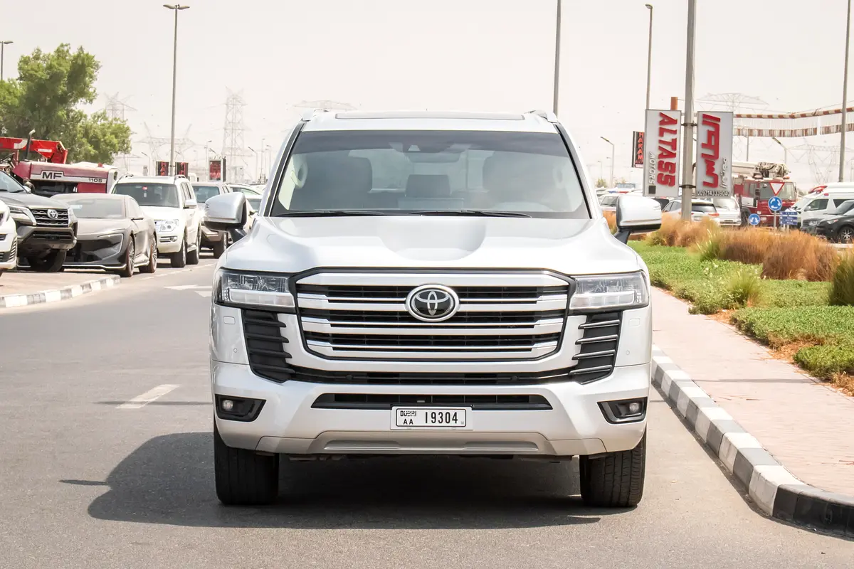 تويوتا لاند كروزر 2023 سعة 4.0 لتر طراز GXR بنزين أوتوماتيكي دفع رباعيext2 toyota-land-cruiser-2023-4-0l-gxr-petrol-auto-awd-472084201625374722