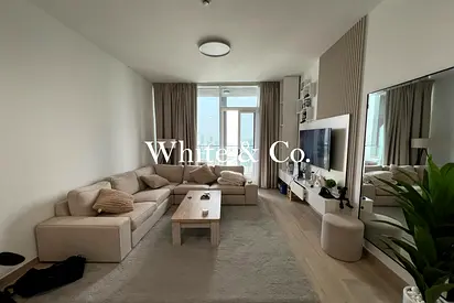 HIGH FLOOR | VAC MAY 13| MODERN | SPACIOUS