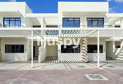 Private Garden | Vacant | Unfurnished