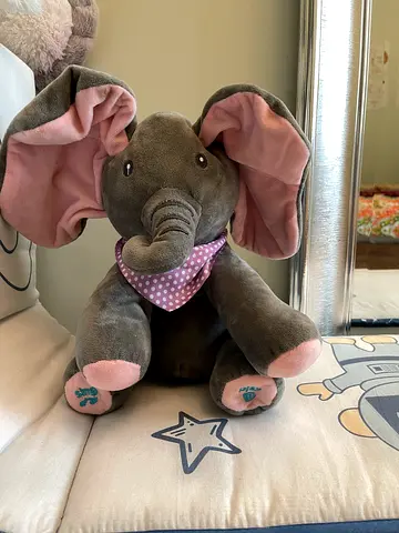 Peek a boo Singing Elephant