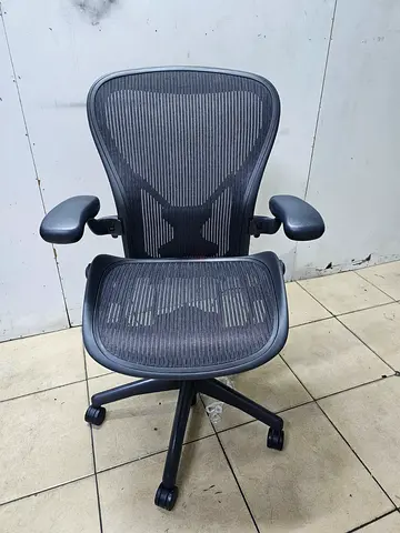 Selling Herman Miller Aeron Classic Office Chair fully loaded