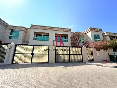 Villa With Maids Room| Near to Beach| With Garden