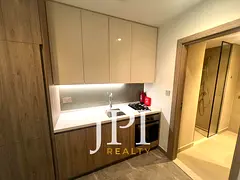 Vacant | Spacious | Great views