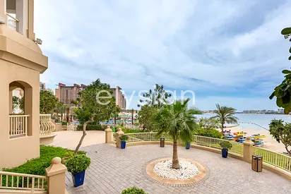 Big 1 Bedroom I Vacant Now I Beach View