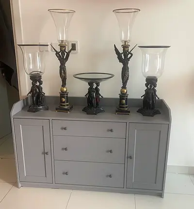 This item is almost brand new. I recently purchased it, but my home is small and I can’t keep it.
