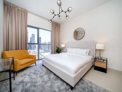 BURJ KHALIFA VIEWS 2 BR PLUS MAIDS DOWNTOWN - AVAIL NOW