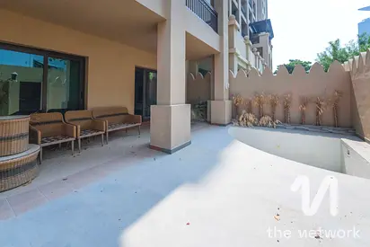 Vacant | Triplex 3Bed | 3 Cars Garage | West Beach