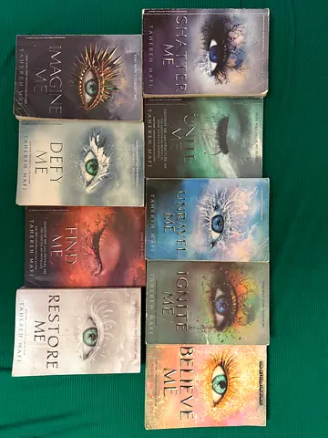 Shatter Me book series by Tahereh Mafi