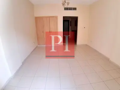 STUDIO | BALCONY | SPACIOUS