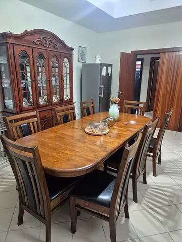 Table + China Cabinet