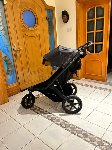 Guava 3-wheel jogging stroller — gently used, good condition
