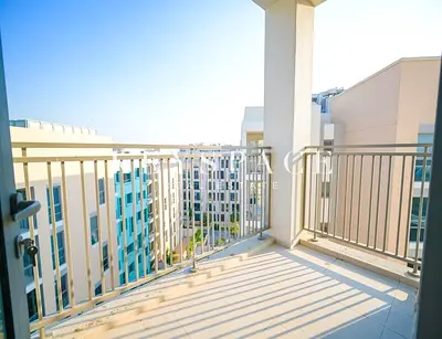 Modern Apartment Overlooking Landscaped Greenery | Resale