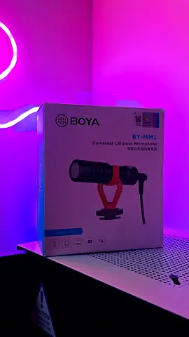 Compact Video Microphone with Accessories