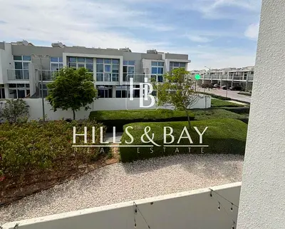 NEGOTIABLE|SINGLE NEXT CORNER|3 BEDS- RRM|VACANT