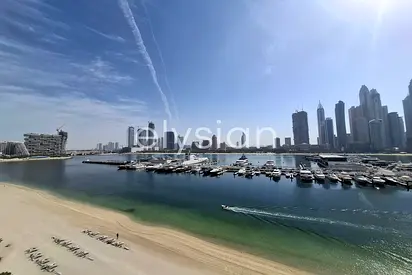 Brand New I Chiller Free I Beachfront