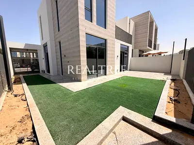 Premium 4BR+ Maid | Private Garden | Ready to Move