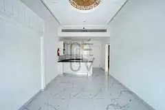 Spacious 1BR | Bright Layout | Fitted Kitchen