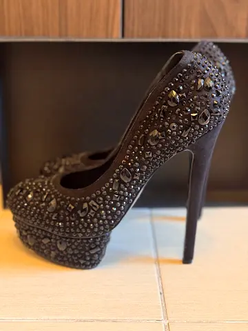 Elegant Black Heels with Stone Embellishments