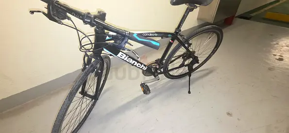 Bianchi hybrid/commuter bike — used, good condition