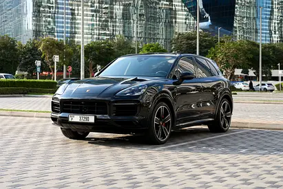 2023 Porsche Cayenne GTS - GCC Specs - Clean Title. V-8, 4L. Regular Service just made.
