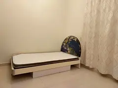 Executive Bed Space Available For Male Muslim Only