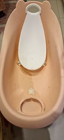 Baby bath tub