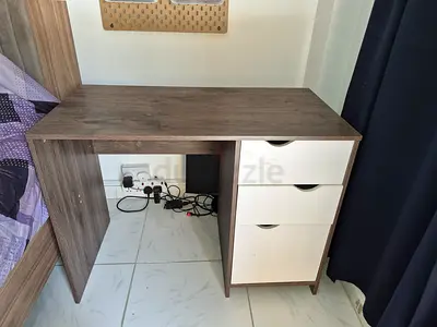 Desk with two drawers and a cupboard