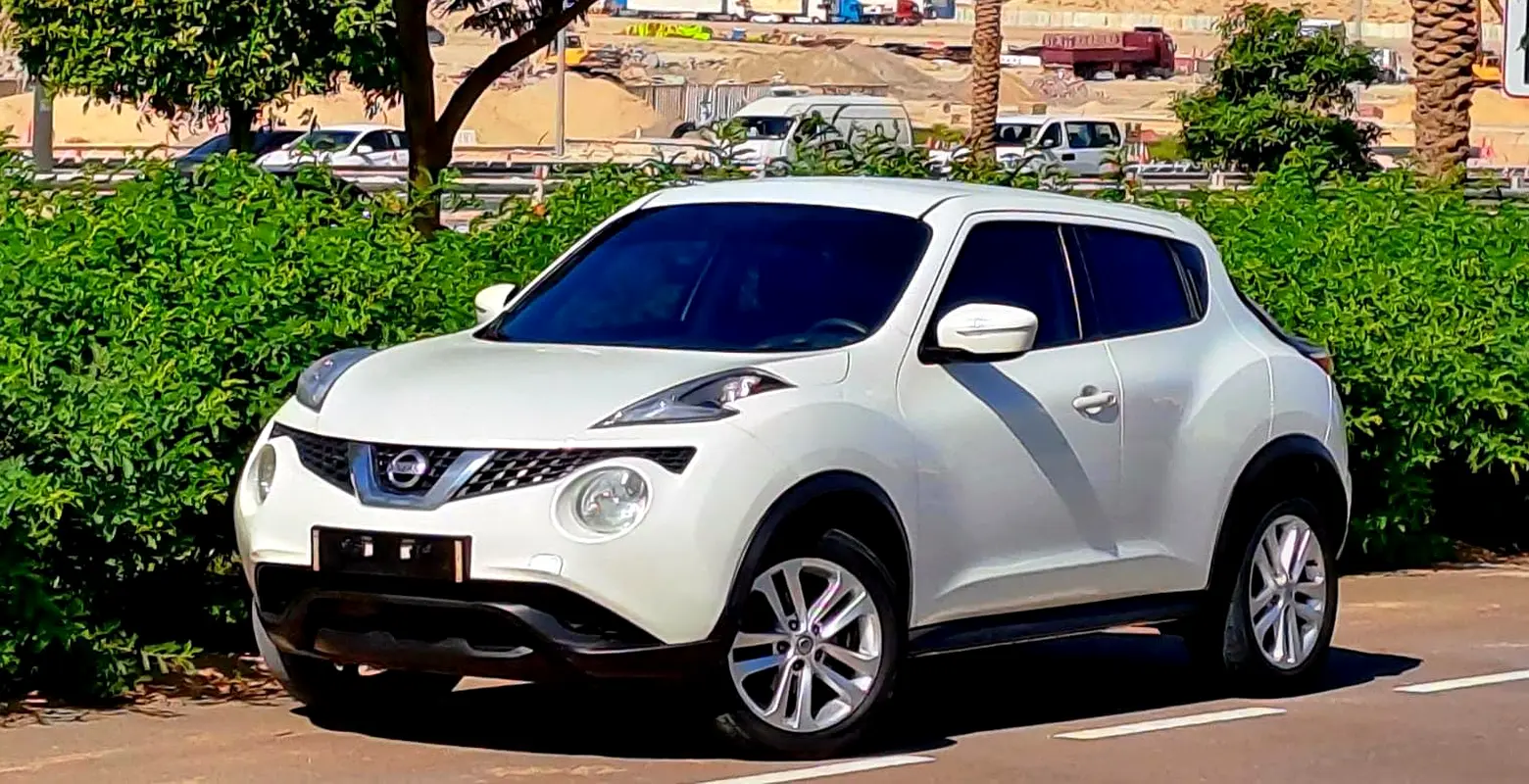 Nissan Juke 2016 — photo 1 of 16