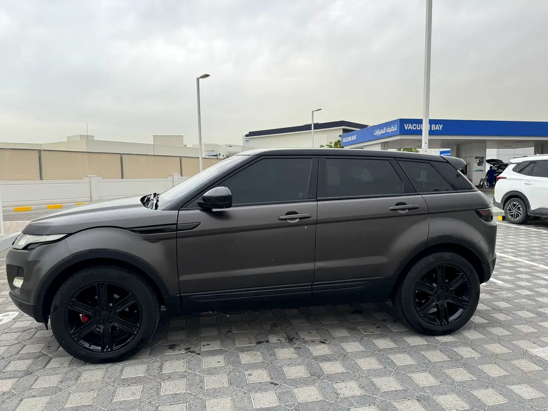 Land Rover Range Rover Evoque 2015 — photo 1 of 12