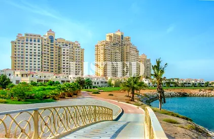 Furnished Studio | Community View | Maintained