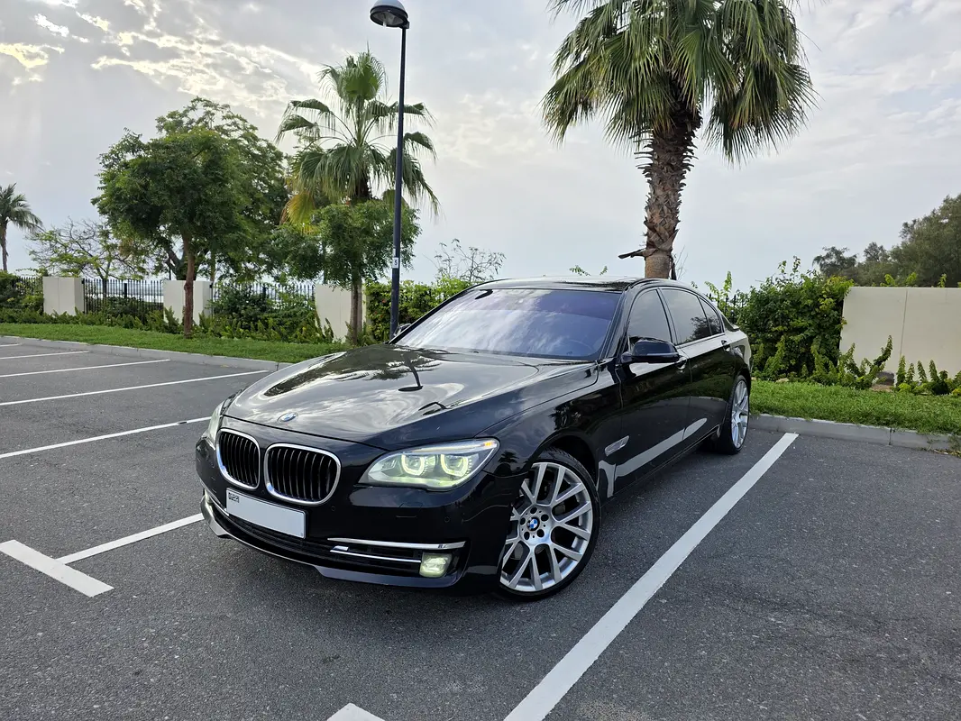 BMW 7-Series 2014 — photo 1 of 20