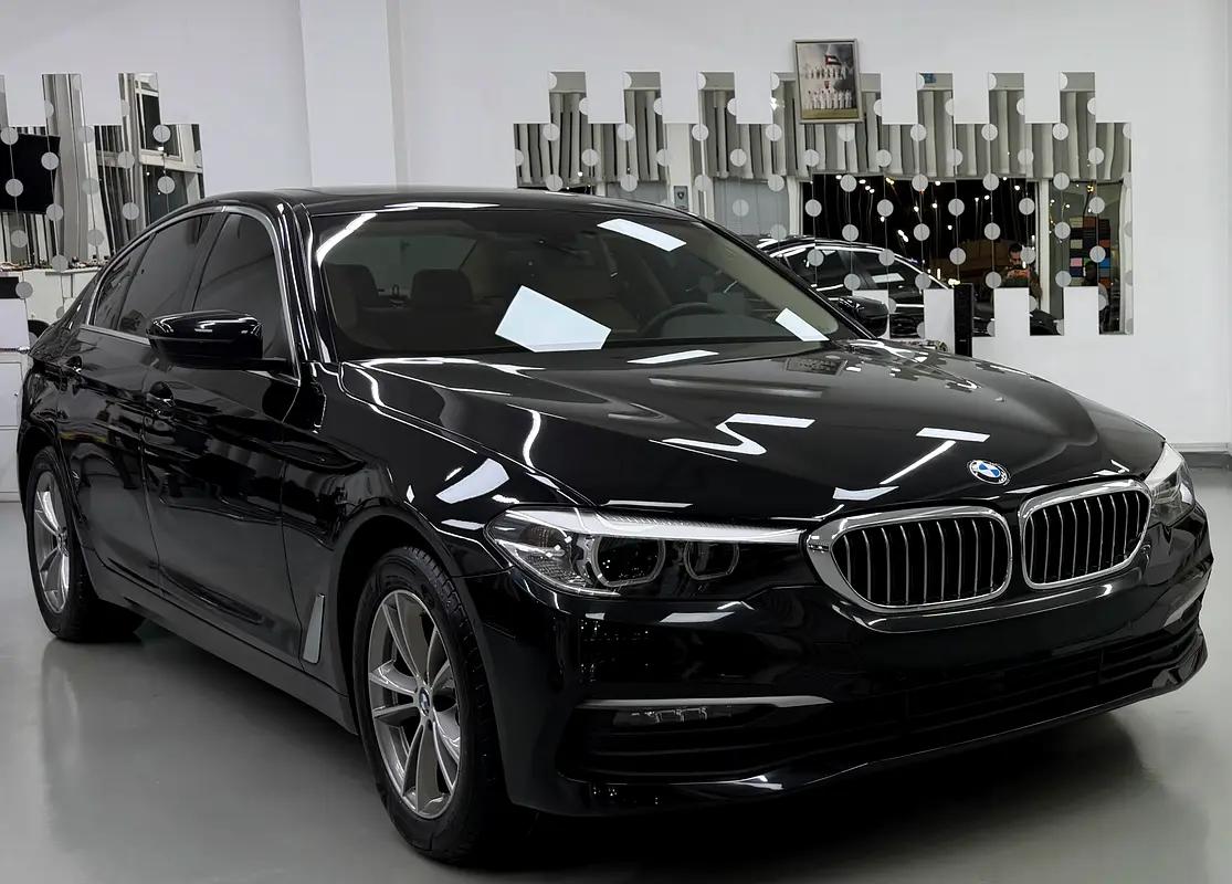 BMW 5-Series 2020 — photo 1 of 19