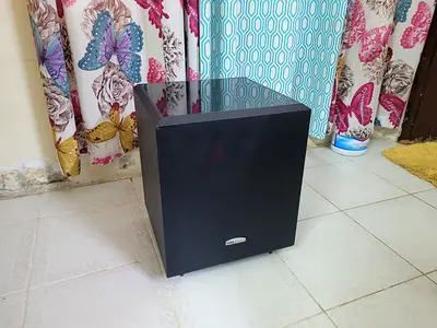 Pure Acoustics lord sub-10 Active Subwoofer(10-inch, 175 watts) in excellent working condition