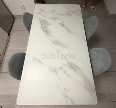 4 Seater Dining Table (Chairs Included)